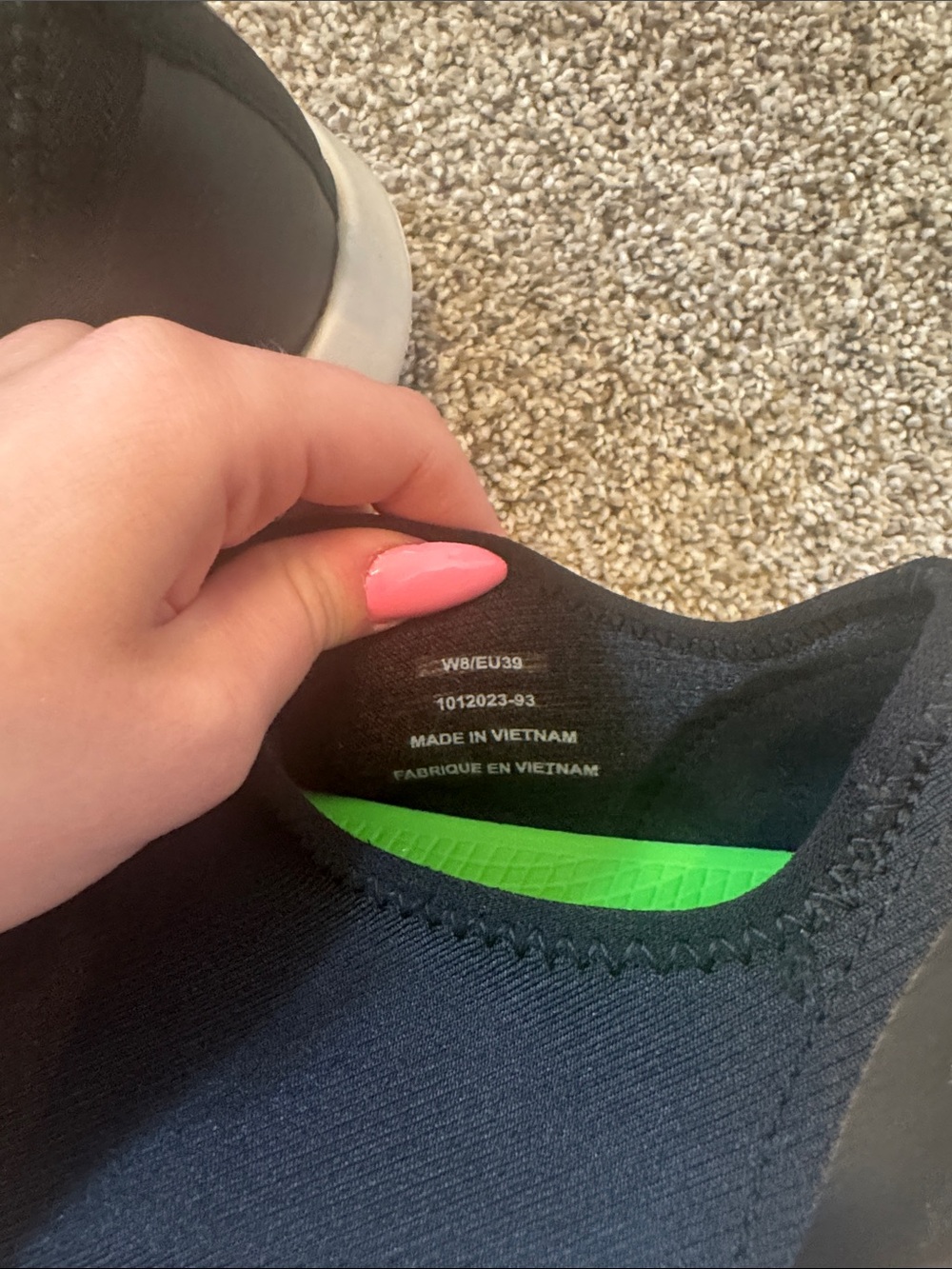 OOFOS Black Slip-On Sneakers with Green Insoles - Picture 4 of 4